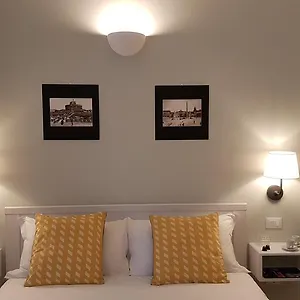 Roman Suite Guest House Bed & Breakfast Rome